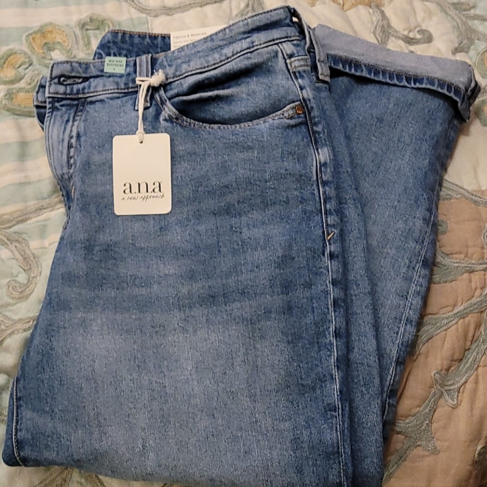 Anna midrise crop jeans. Size 12